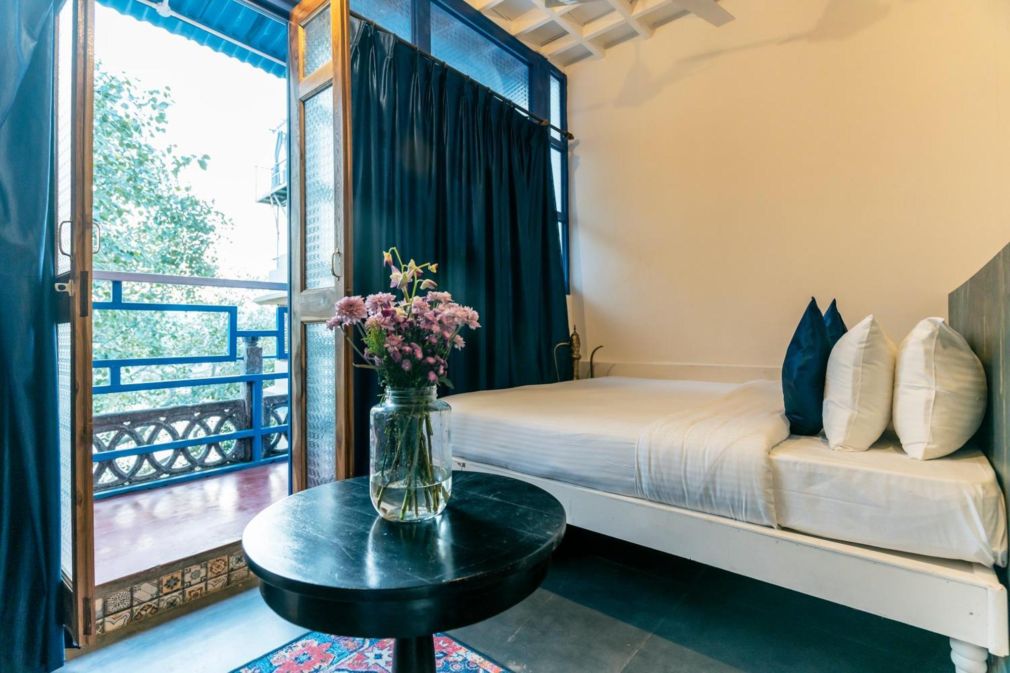 Barefoot Boutique Hotel อุเดเปอร์ ภายนอก รูปภาพ